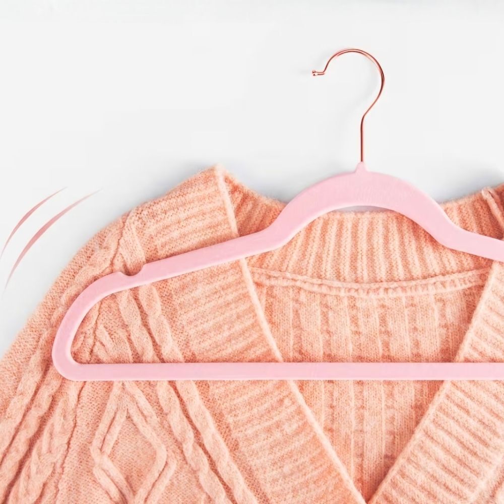🔸️Pink & Rose Gold Premium Velvet Lined Hangers Pack of 25